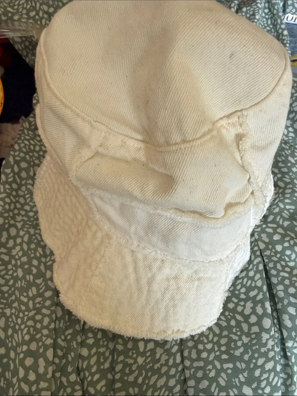 Zara white bucket hat